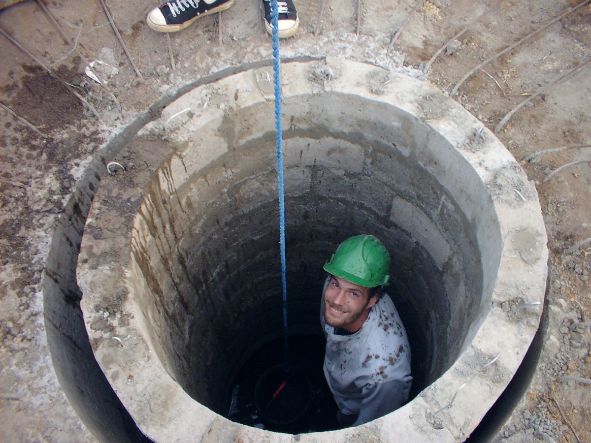 hand-dug-well-bushproof-training-2007-bushproof